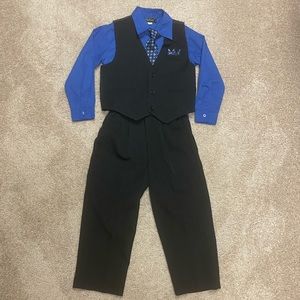 Boys Size 5 Black Pinstripe Vest Suit With Tie